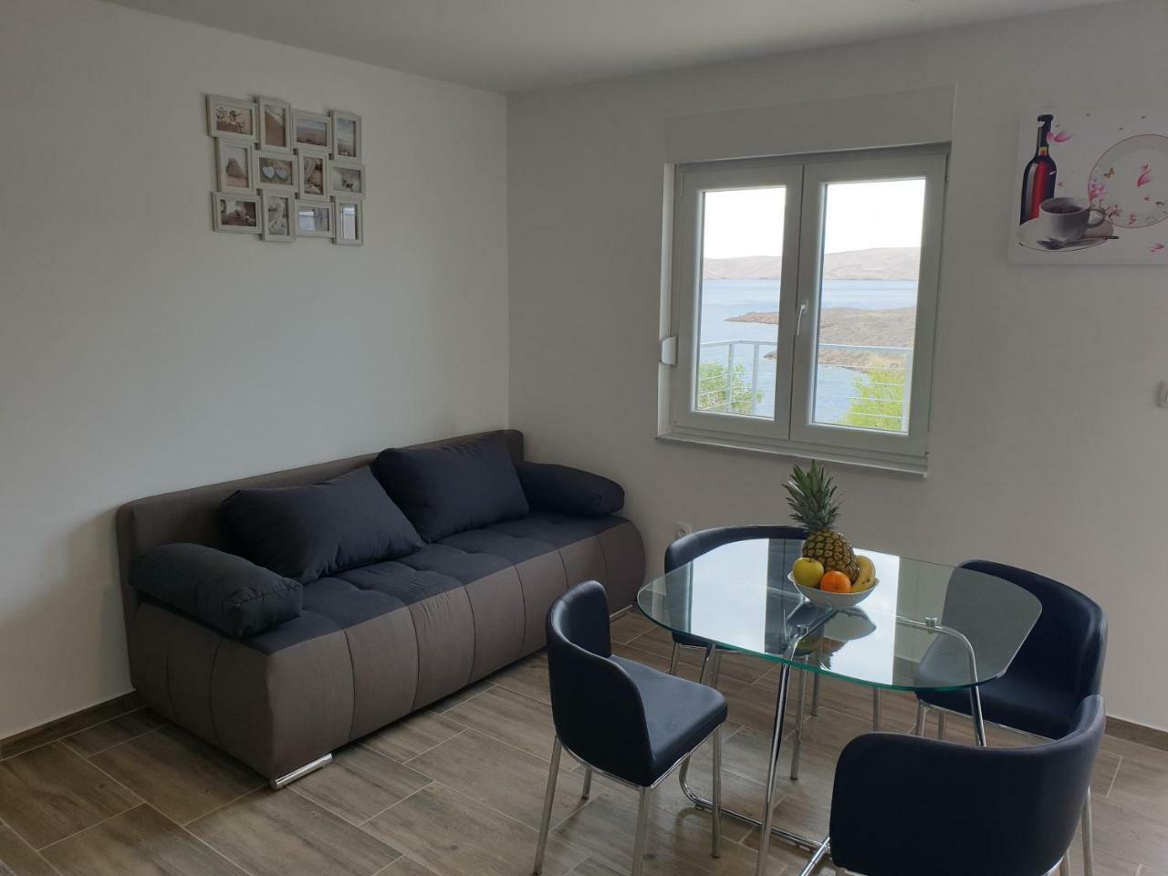 Best View Apartments Cesarica Bagian luar foto