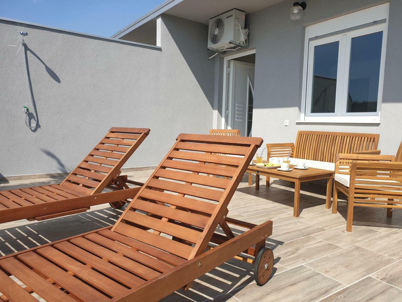 Best View Apartments Cesarica Bagian luar foto