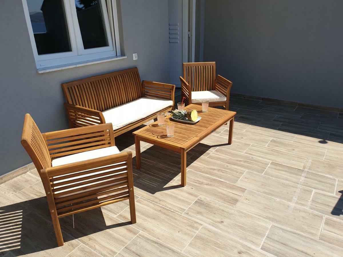 Best View Apartments Cesarica Bagian luar foto