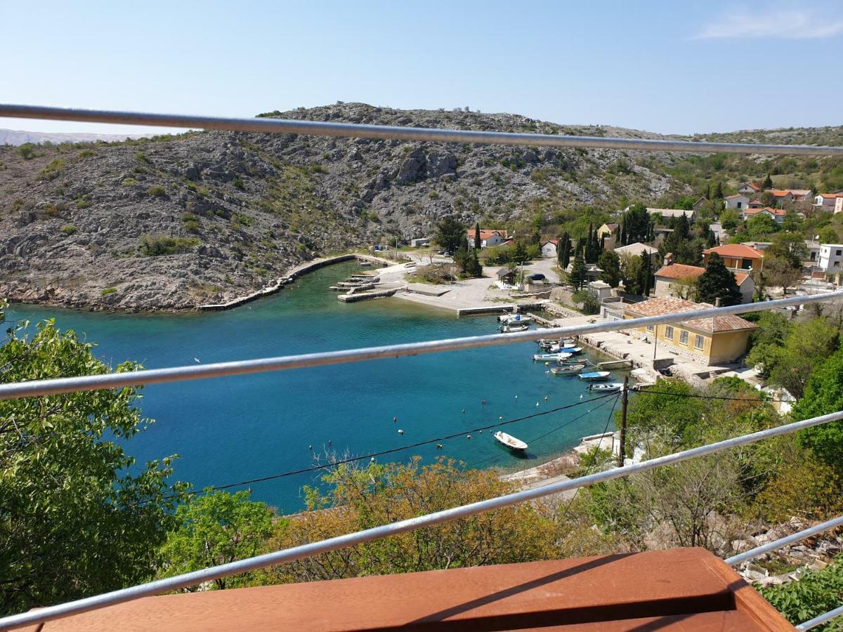 Best View Apartments Cesarica Bagian luar foto